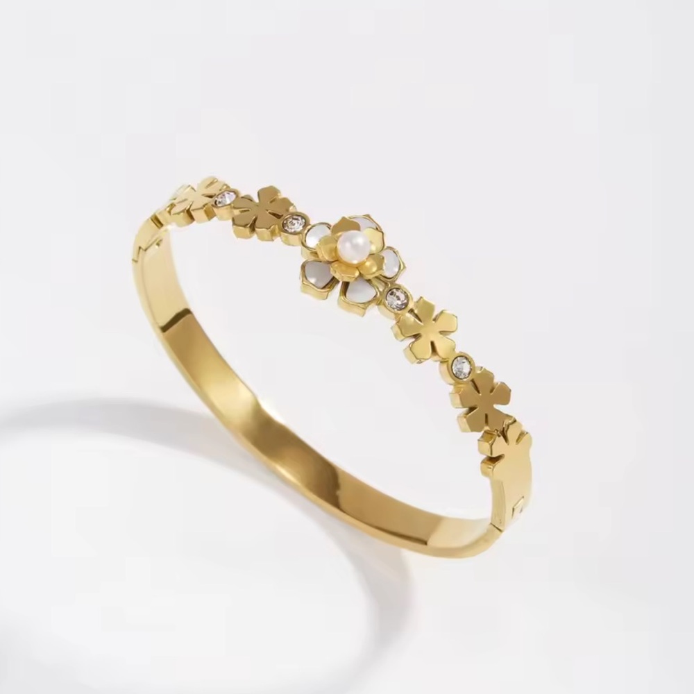 ◾️18K Gold Plated Flower Bangle